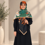 روسری سیا اسکارف طرح گلبرگ نارنجی