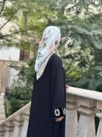 روسری ابریشم ژاکارد طرح پیونی آبی روشن - تصویر 2