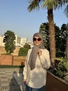 روسری گوچی کرم قهوه ای